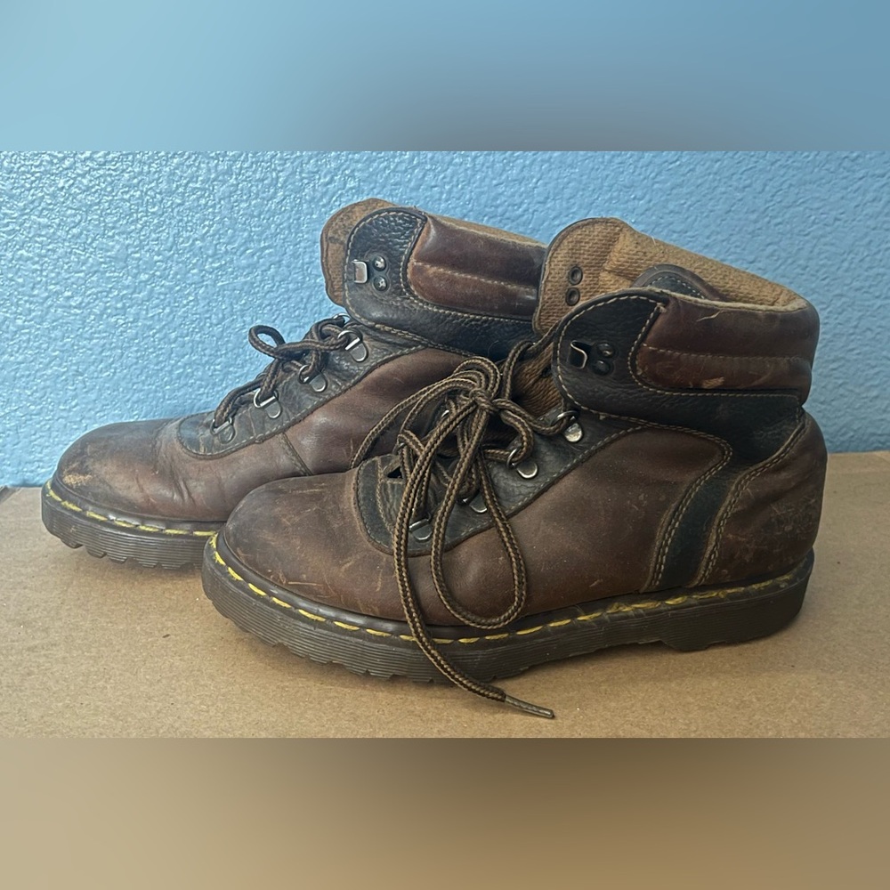 Doc Martin Unisex Boots Men’s Size 6 Womens Size 8